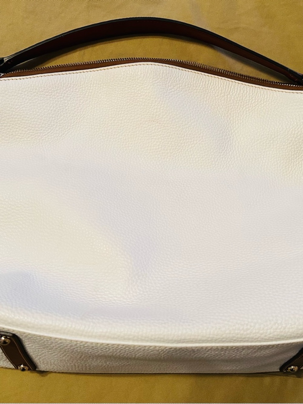 Dooney & Bourke East to West Sac White Leather Shoulder Bag with Brown Trim - Picture 3 of 12